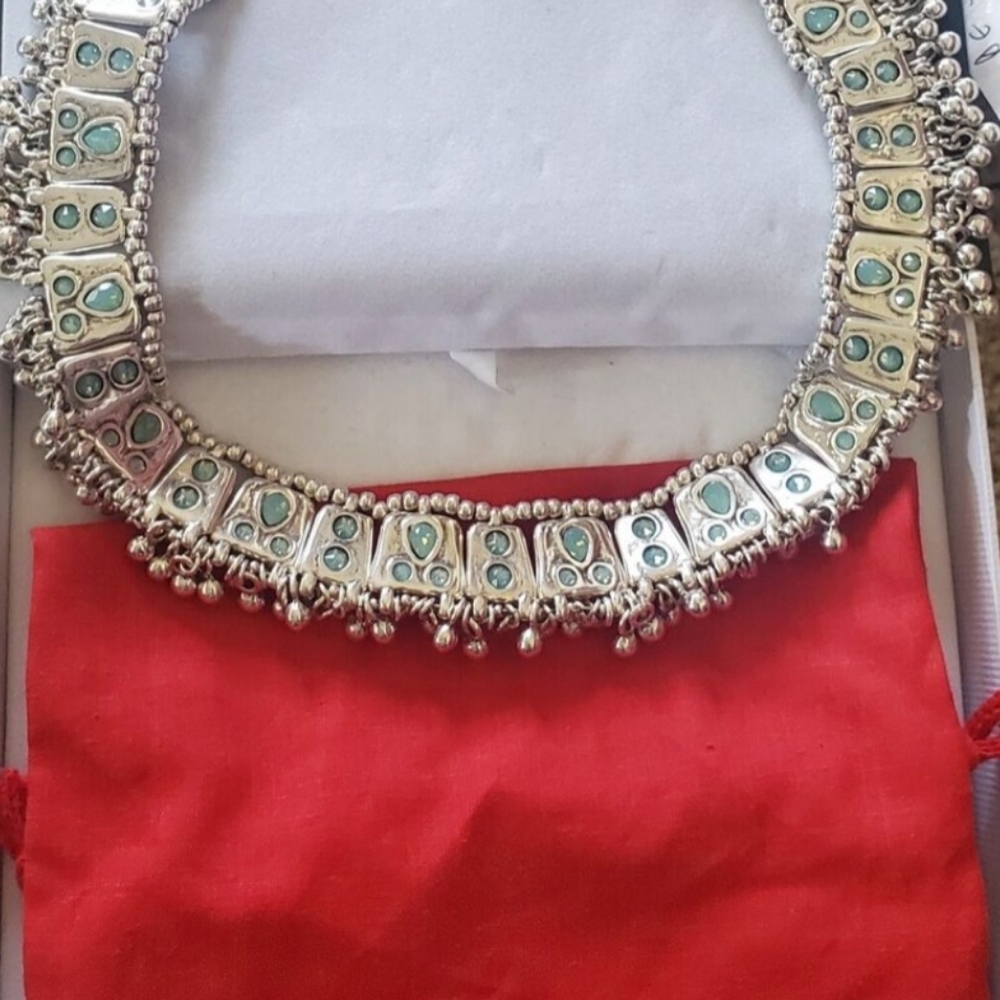 Uno De 50 MRS RANI NECKLACE